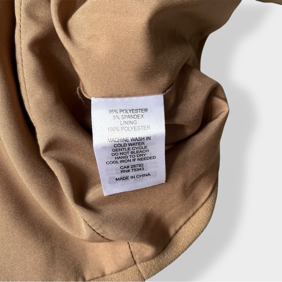 Cupcakes and Cashmere Camel Vest Tailored Layering Piece Preppy Minimalist Style - Picture 9 of 12